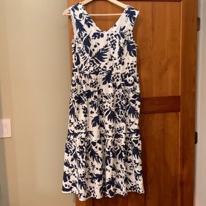 Magaschoni sz 6 navy white summer dress